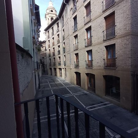 Casa Caminante - Habitacion Apartment Pamplona Exterior photo