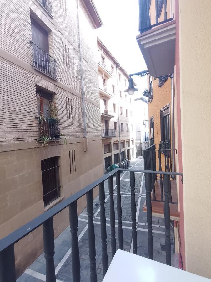 Casa Caminante - Habitacion Apartment Pamplona Exterior photo